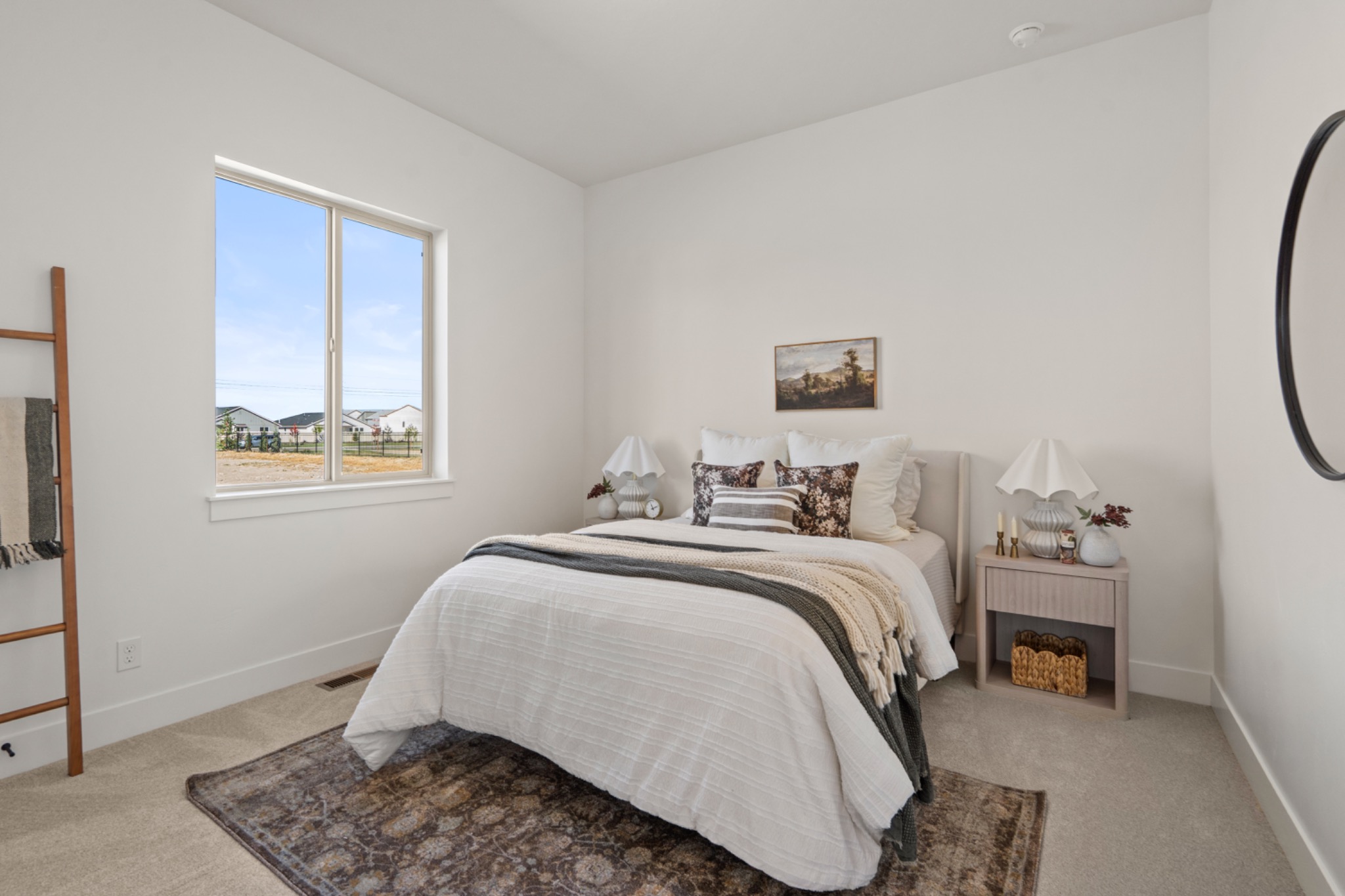 Secondary bedroom