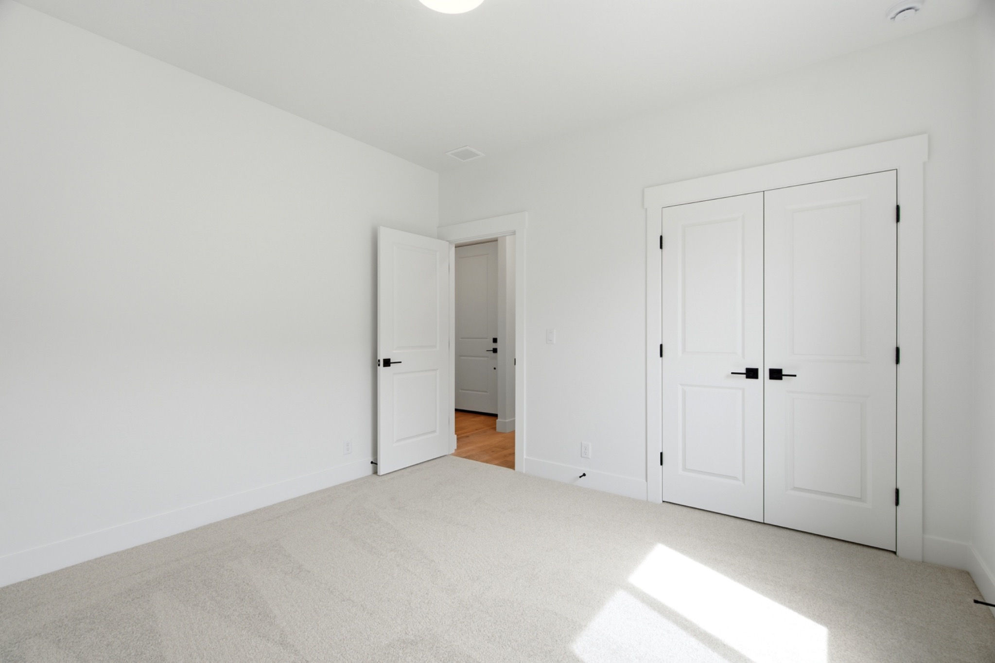 7357 Powell Place — image 25