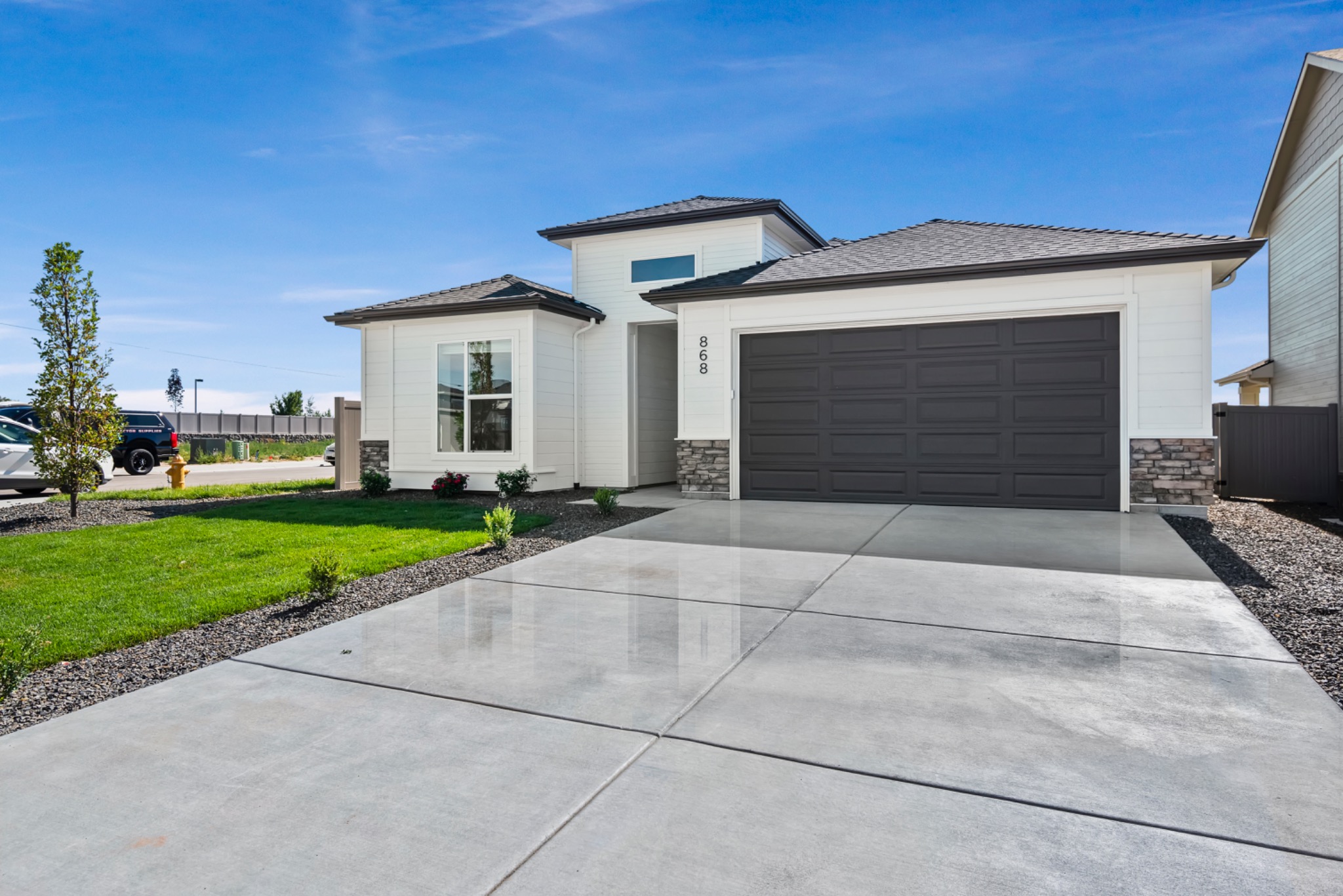 Laurel model at 868 S Maximus Ave in Autumn Creek, photo 2